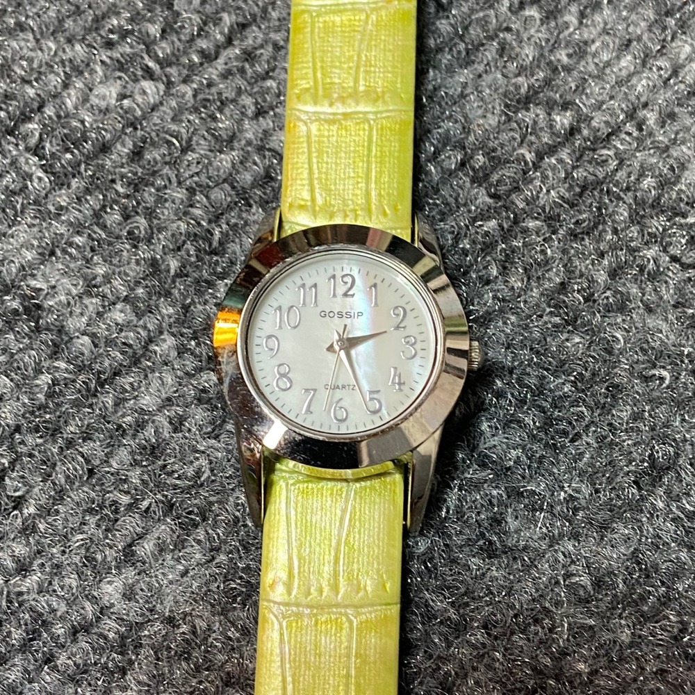 GOSSIP Women's Quartz Watch Green Band Stainless Steel Base Metal Bezel Y2K 90s